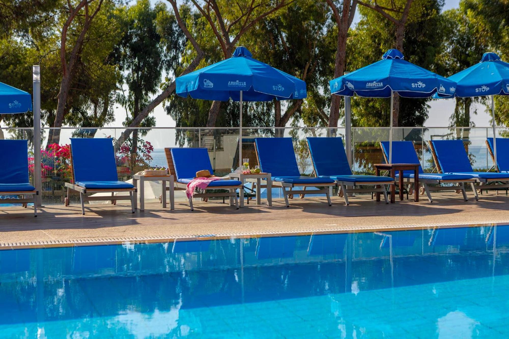 Park Beach Hotel Limassol Luaran gambar