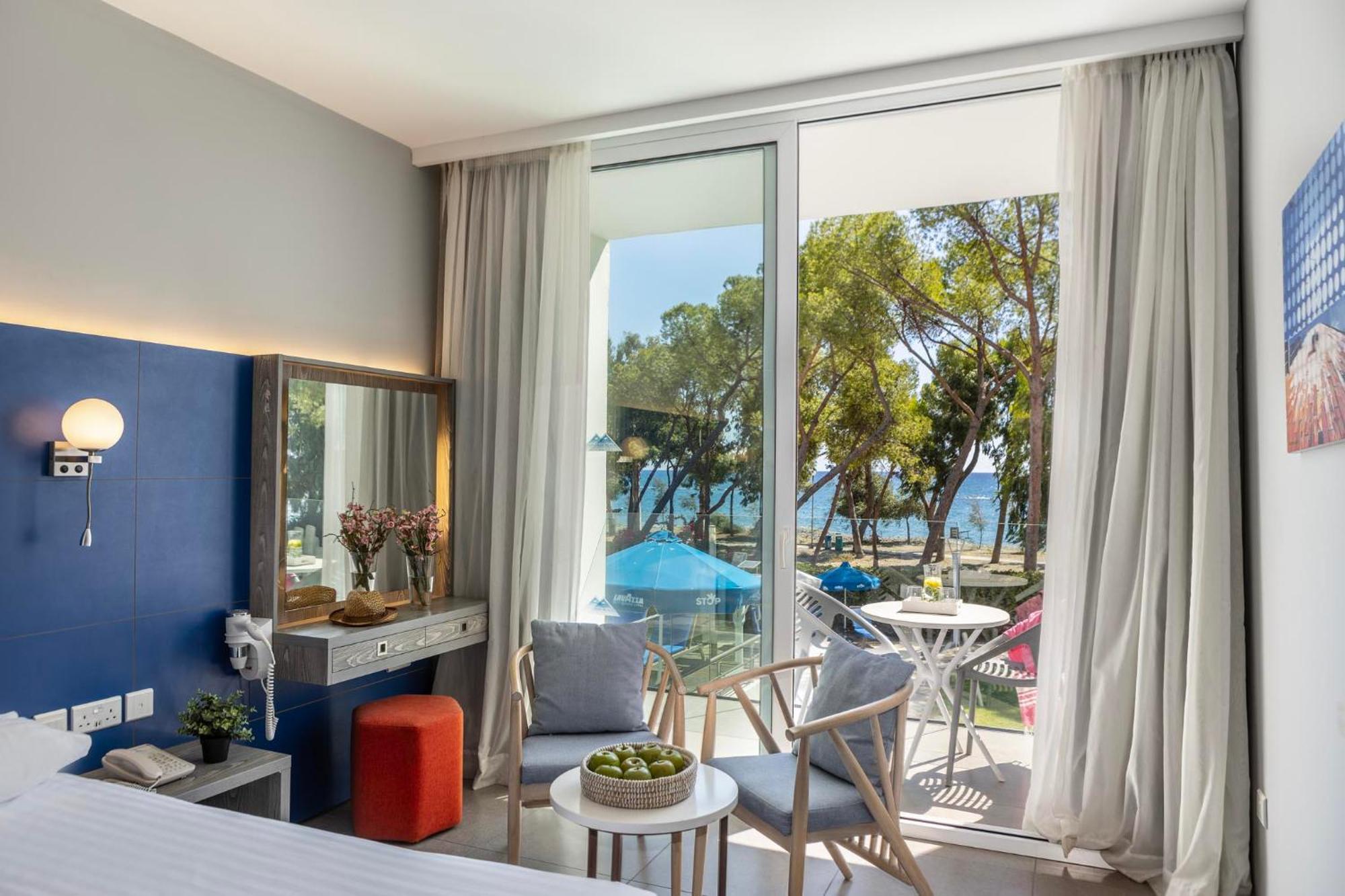 Park Beach Hotel Limassol Luaran gambar