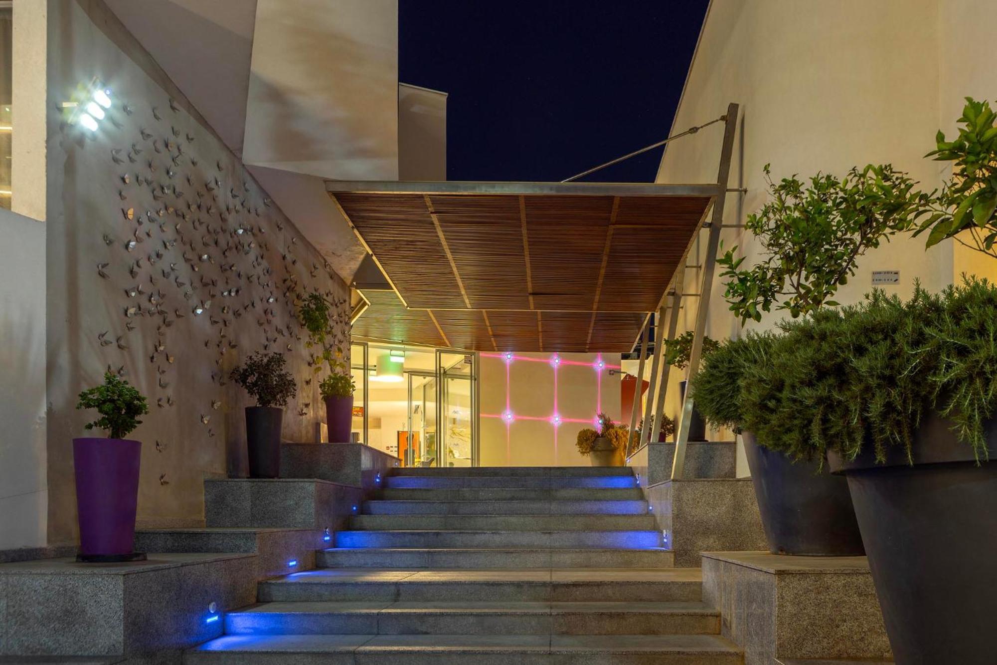 Park Beach Hotel Limassol Luaran gambar