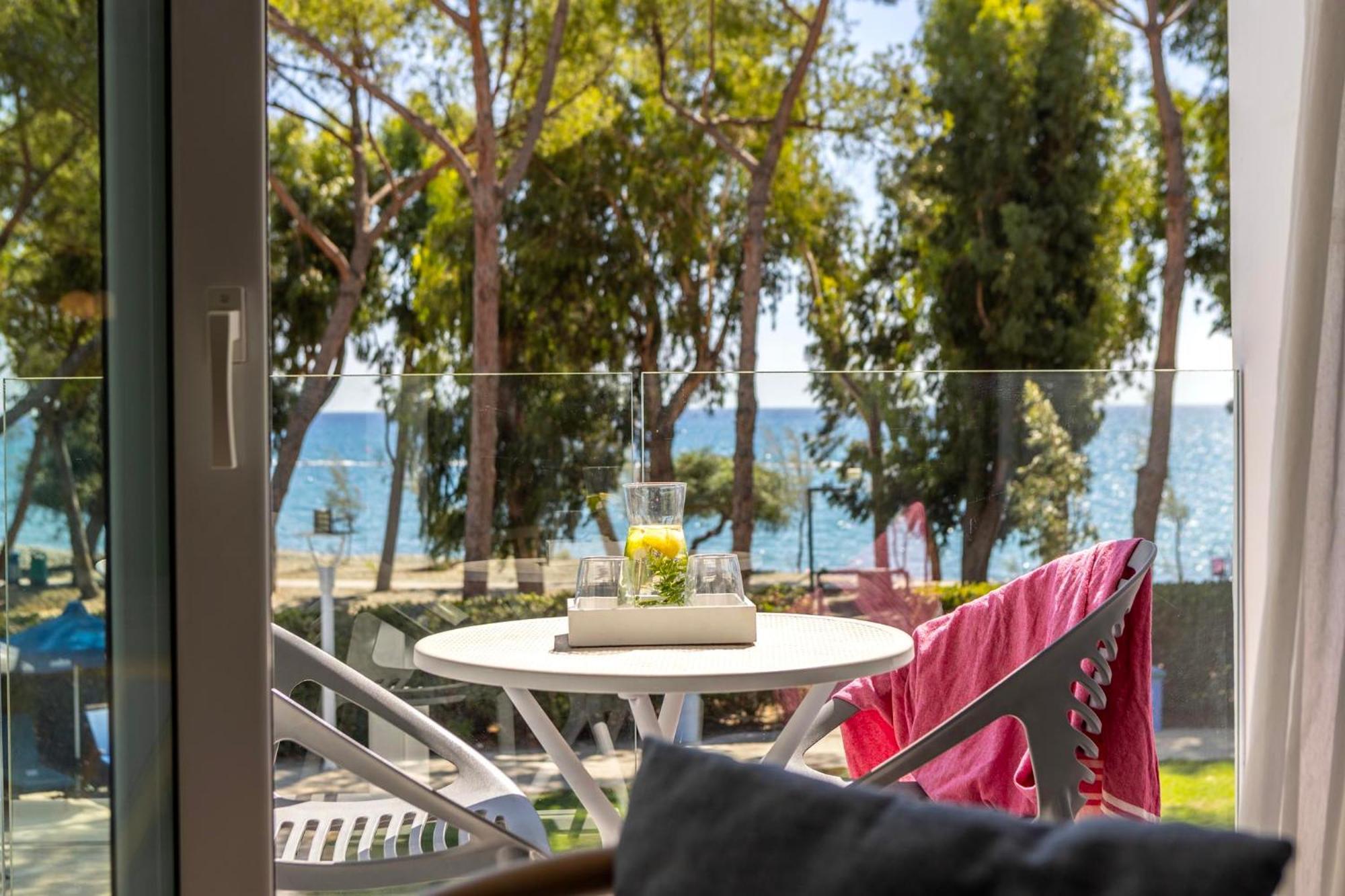 Park Beach Hotel Limassol Bilik gambar
