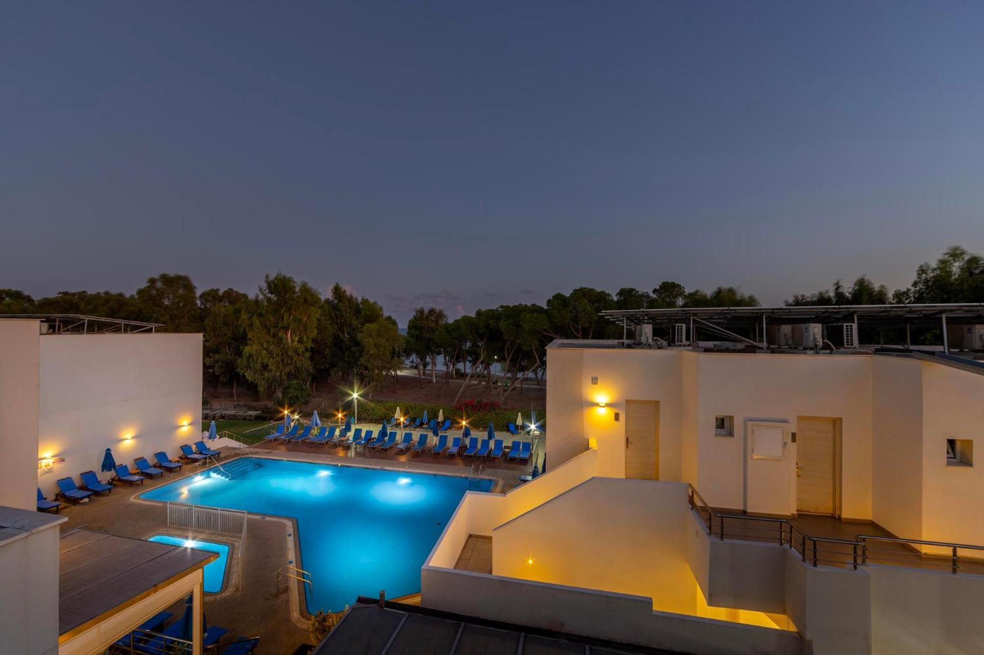 Park Beach Hotel Limassol Luaran gambar